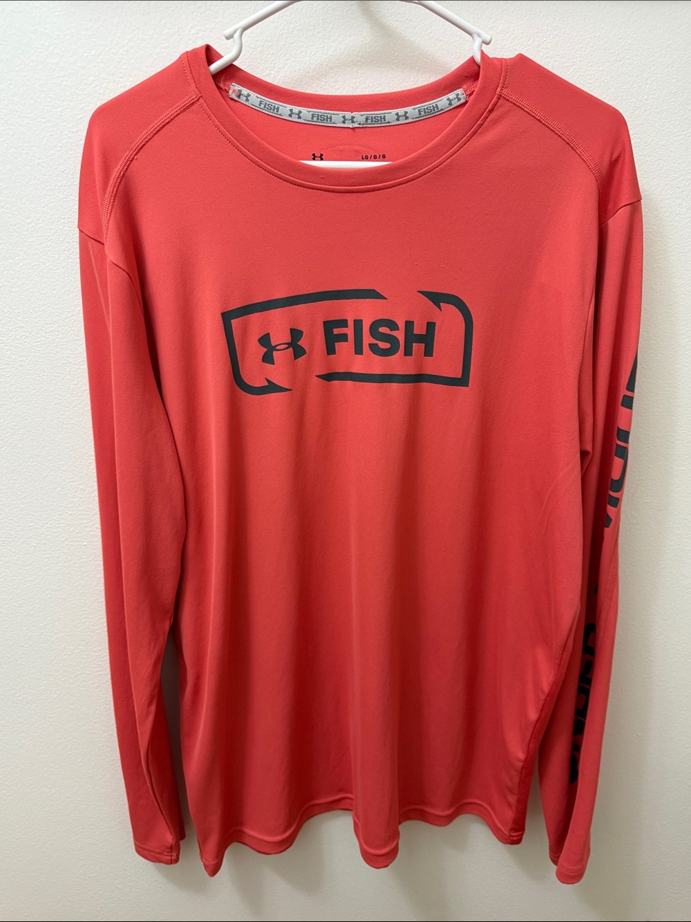 Under Armour Men's Long-Sleeve Fish Rash Guard - Coral